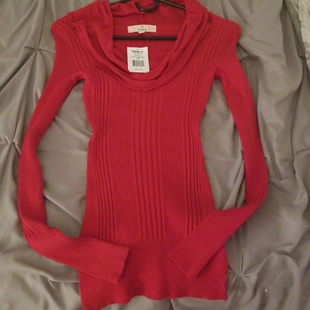 Red stretchy top